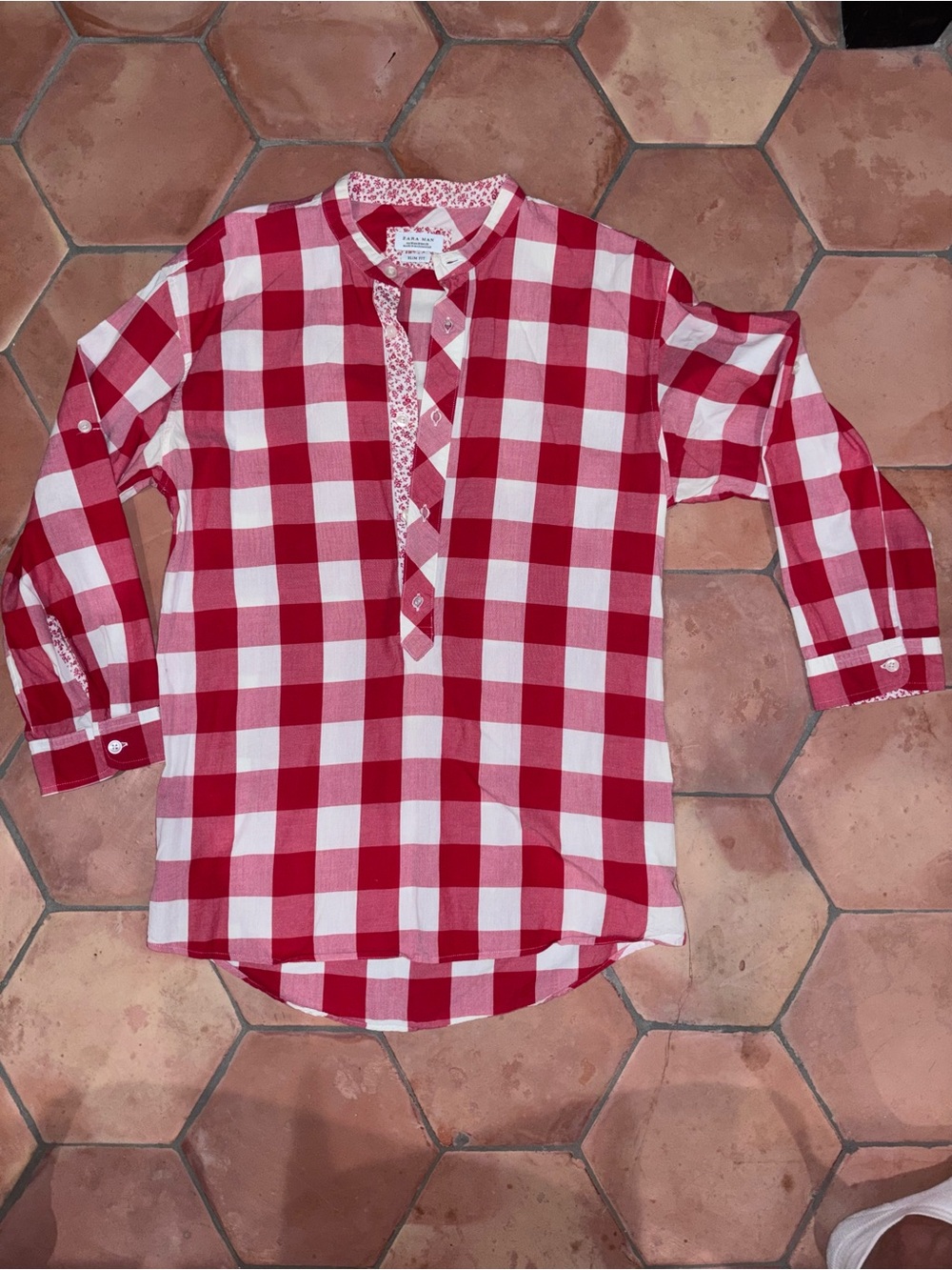 Zara | Gingham button-down in red and white | sz M